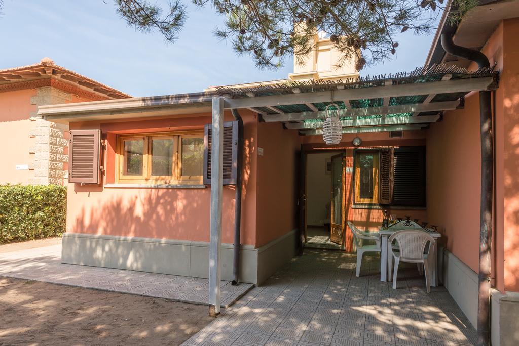 Villa Emilia Marina di Castagneto Carducci Exterior photo