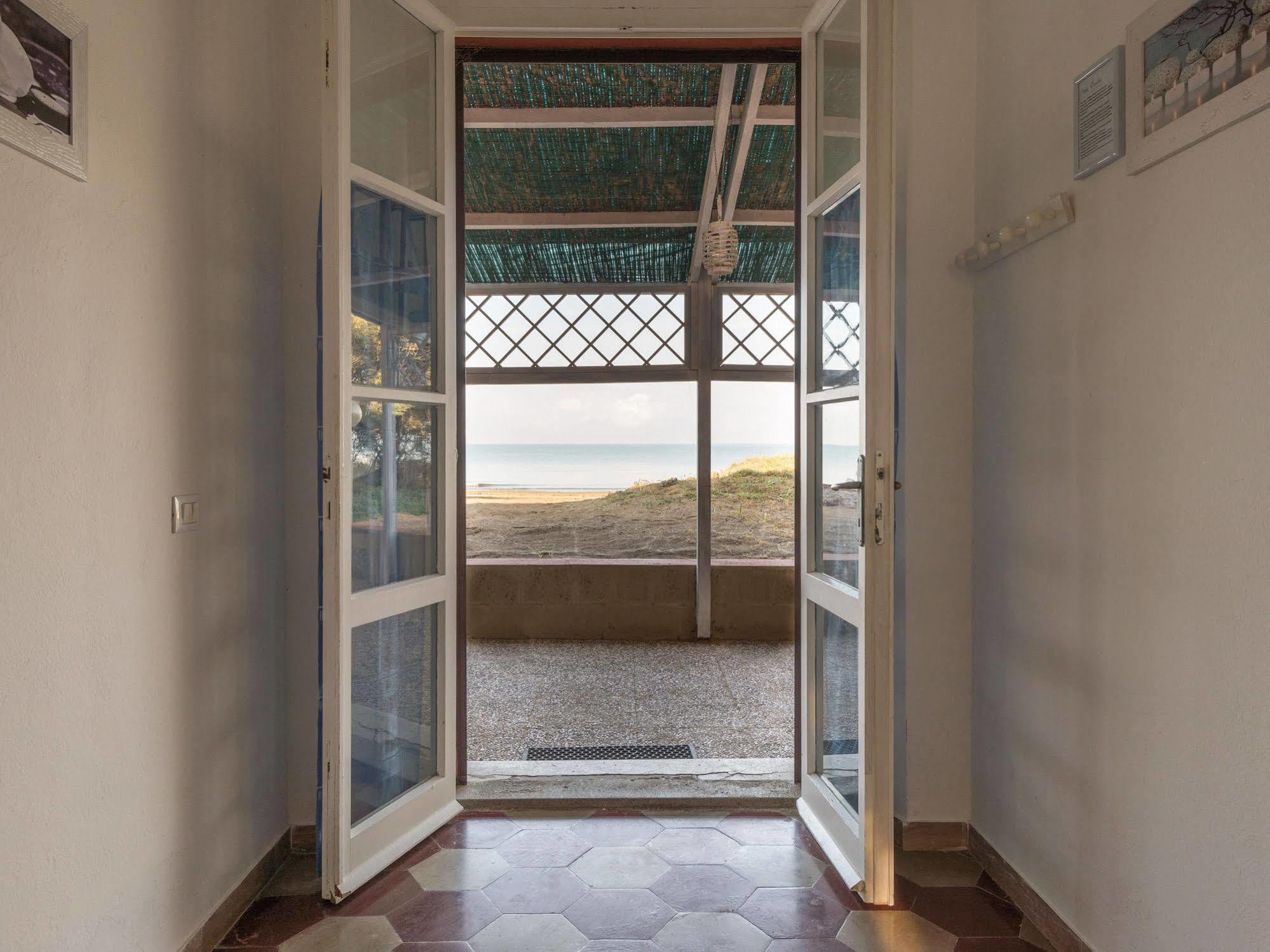 Villa Emilia Marina di Castagneto Carducci Exterior photo