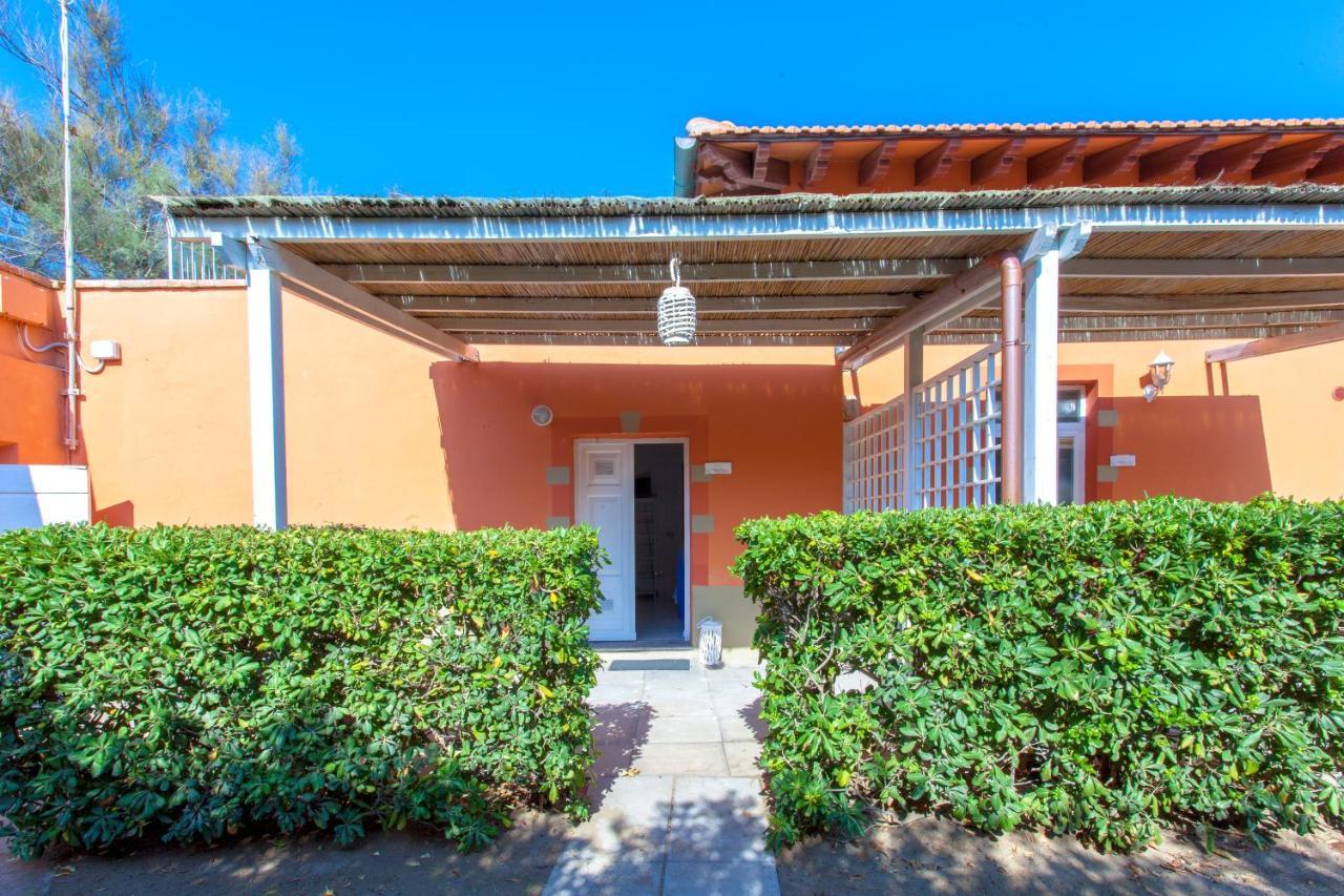 Villa Emilia Marina di Castagneto Carducci Exterior photo