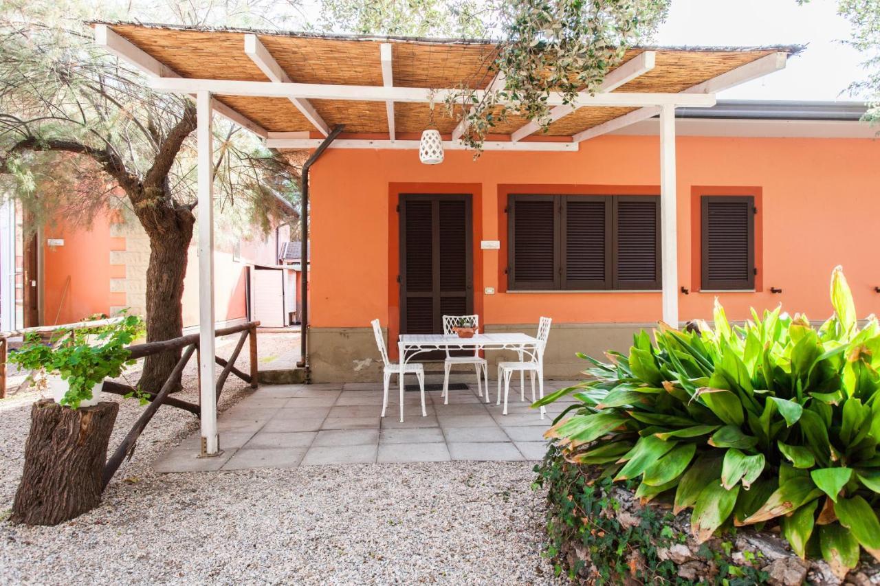 Villa Emilia Marina di Castagneto Carducci Exterior photo